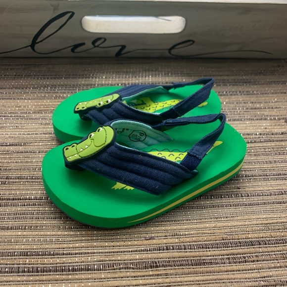 Sandal - Picture 1 of 3